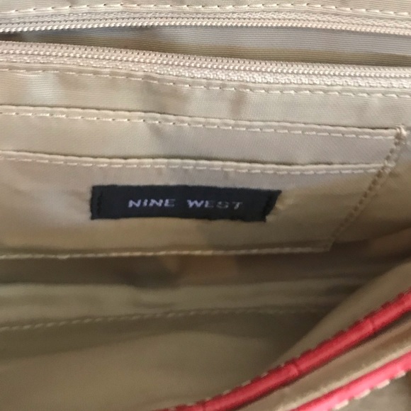 NWOT NINE WEST RED SHOULDER BAG - Picture 6 of 9